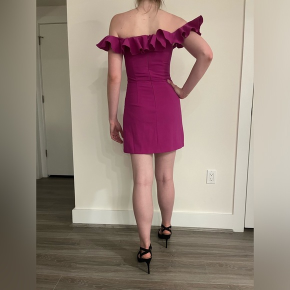 French Connection Pink Mini Dress with Off-the-Shoulder Ruffle Sleeves - Picture 3 of 4